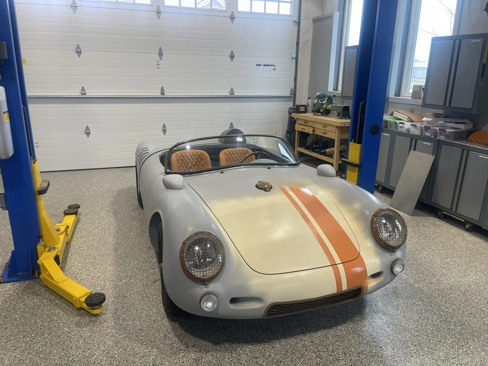 Porsche 550 - Image 7 of 31