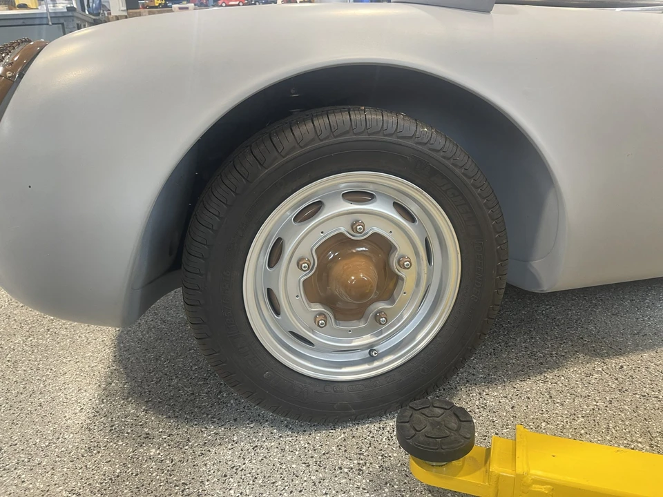 Porsche 550 - Image 11 of 31