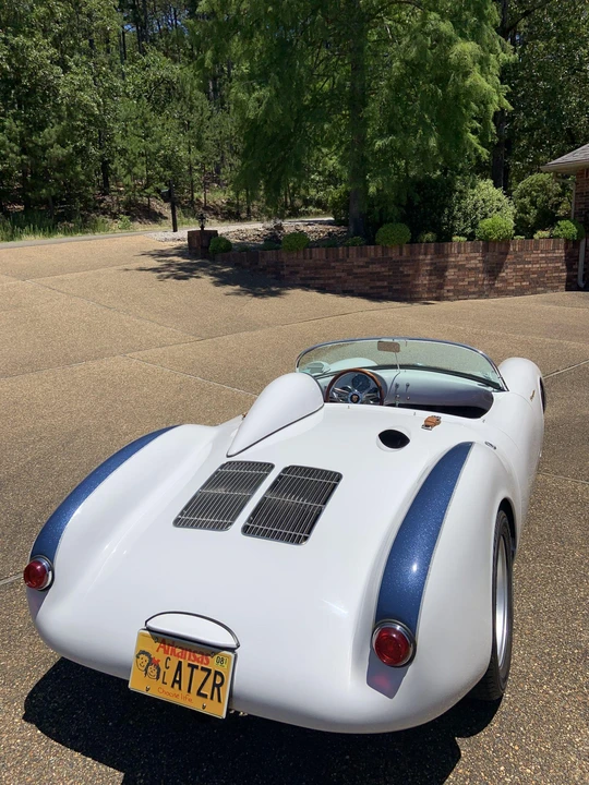Porsche 550 - Image 15 of 31