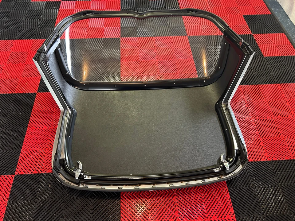 Parts & Memorabilia Bodywork - Image 11 of 20