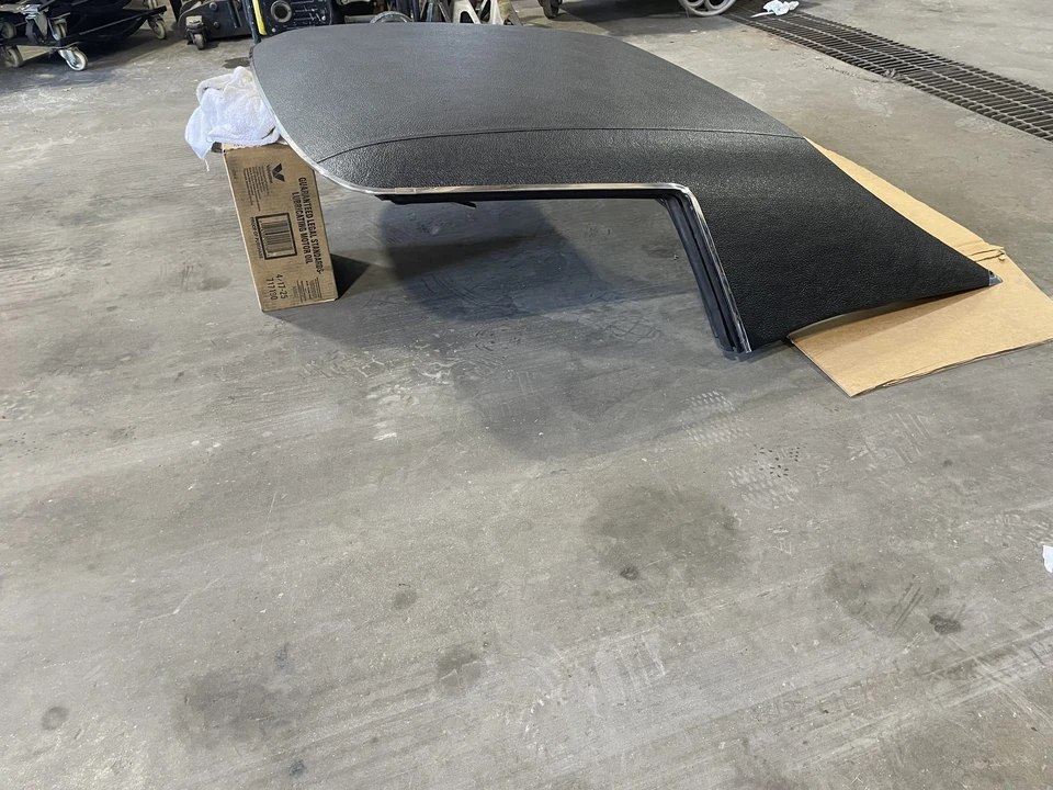 Parts & Memorabilia Bodywork - Image 5 of 14