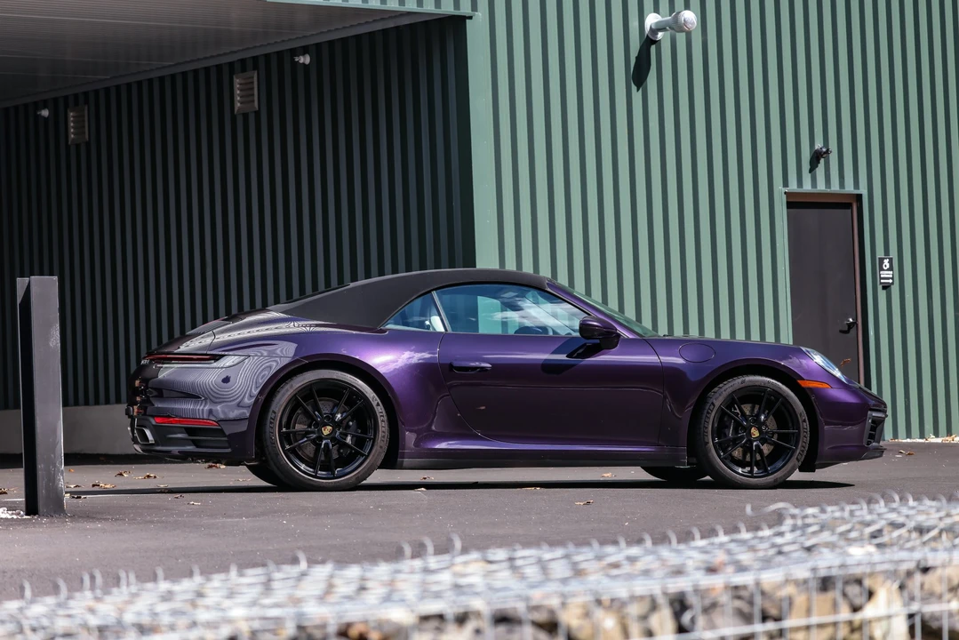 2022 Porsche 992 Carrera 4 - Image 10 of 31