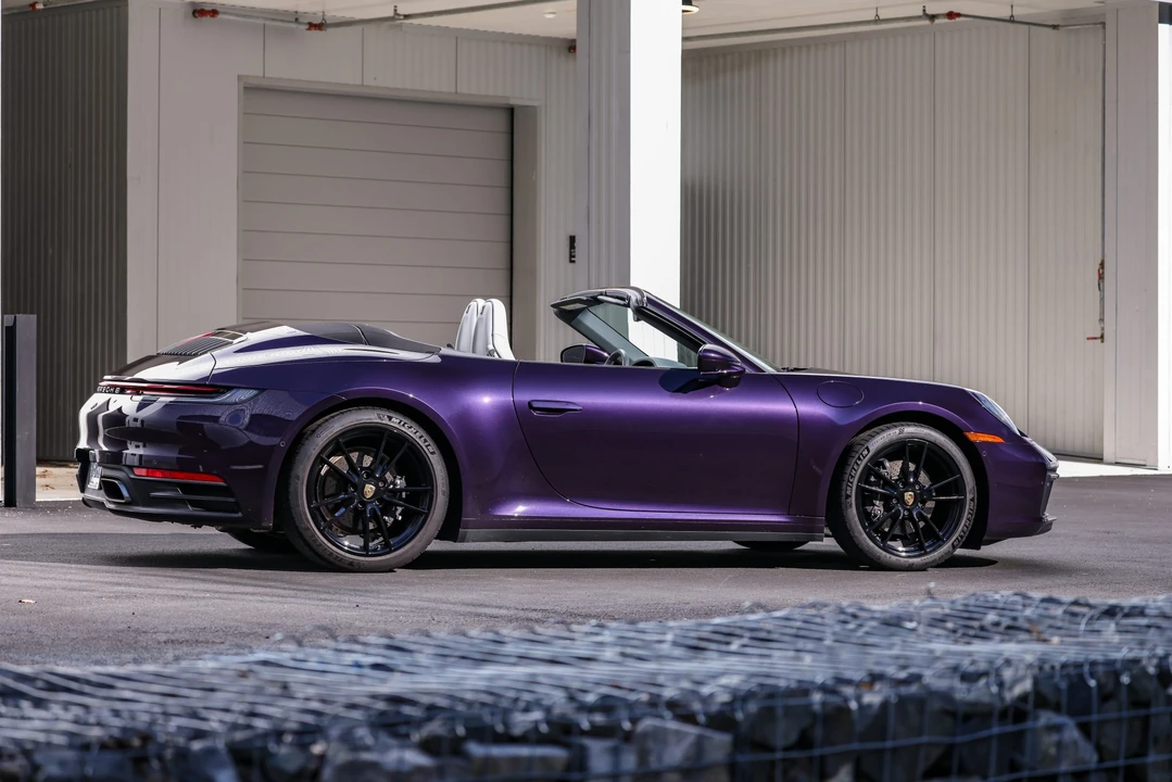 2022 Porsche 992 Carrera 4 - Image 23 of 31