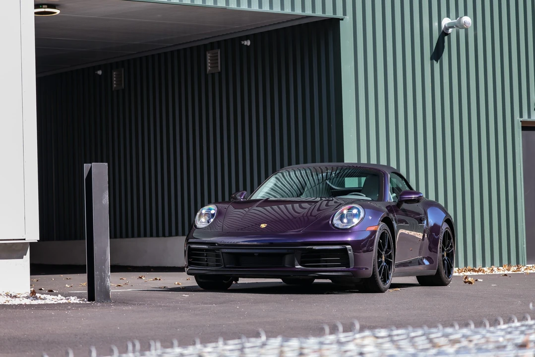 2022 Porsche 992 Carrera 4 - Image 4 of 31