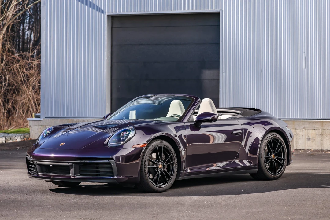 2022 Porsche 992 Carrera 4 - Image 19 of 31