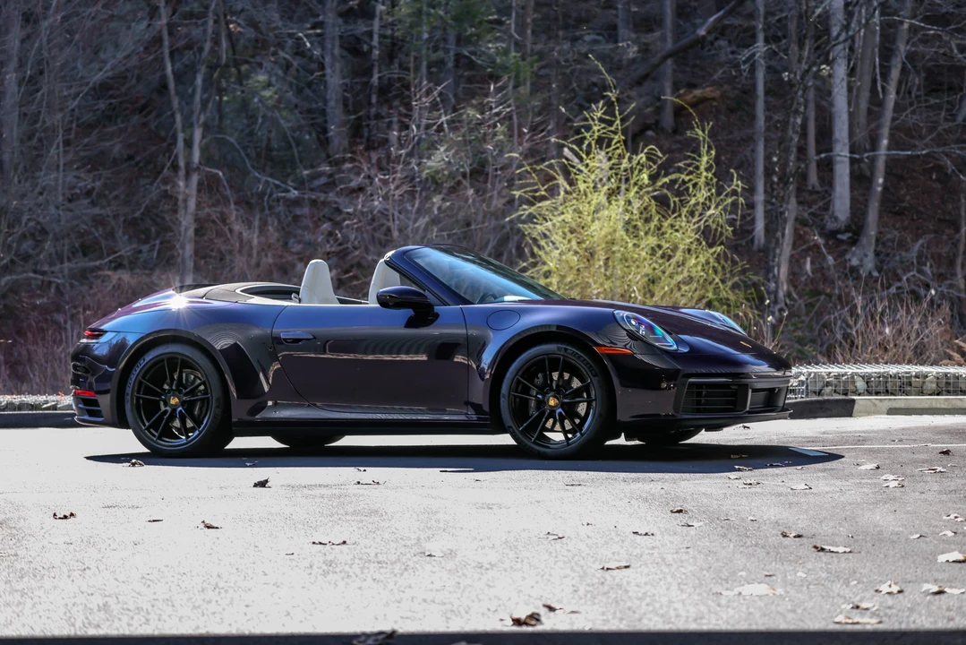 2022 Porsche 992 Carrera 4 - Image 21 of 31