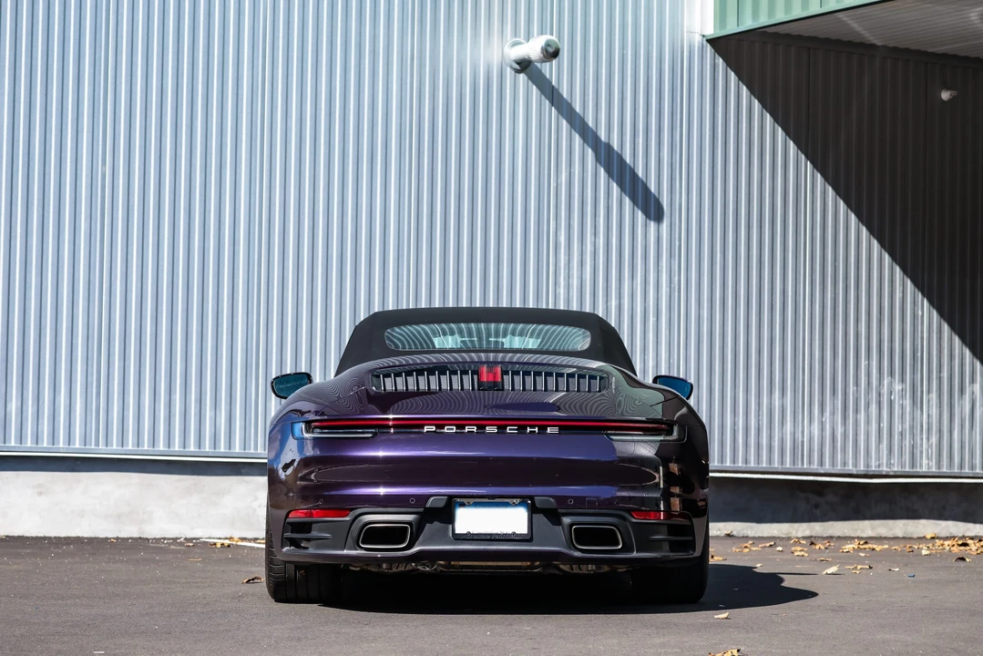 2022 Porsche 992 Carrera 4 - Image 13 of 31