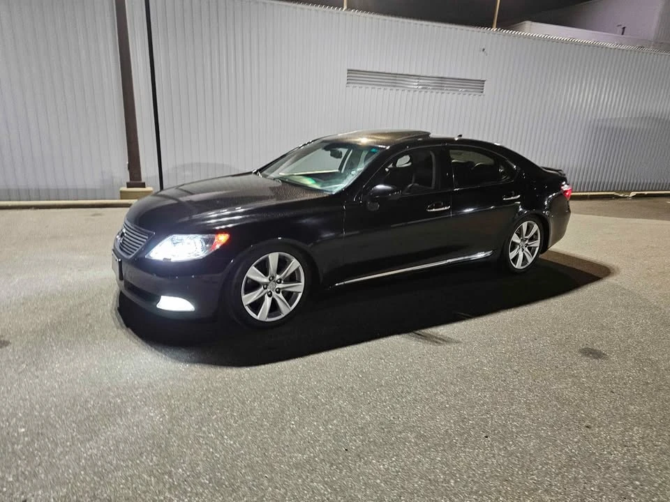 2008 Lexus LS 4th Gen - Image 3 of 10