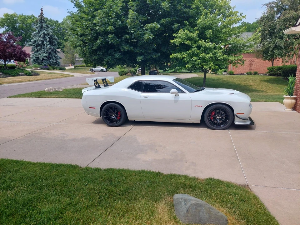 2013 Dodge Challenger 3rd Gen - Image 2 of 31