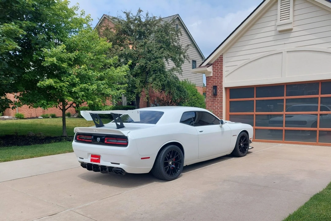 2013 Dodge Challenger 3rd Gen - Image 9 of 31