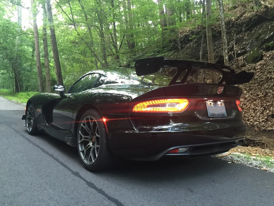 2015 Dodge Viper 5th Gen - Image 3 of 12
