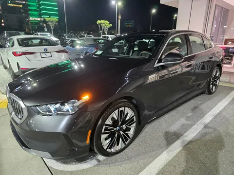 2025 BMW 530i Sedan