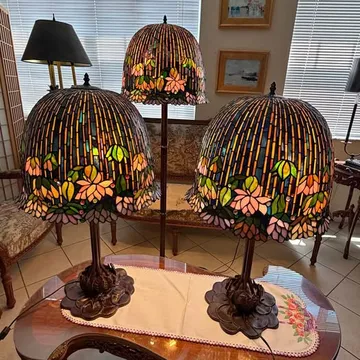 Lotus Vintage Style Tiffany Lamps