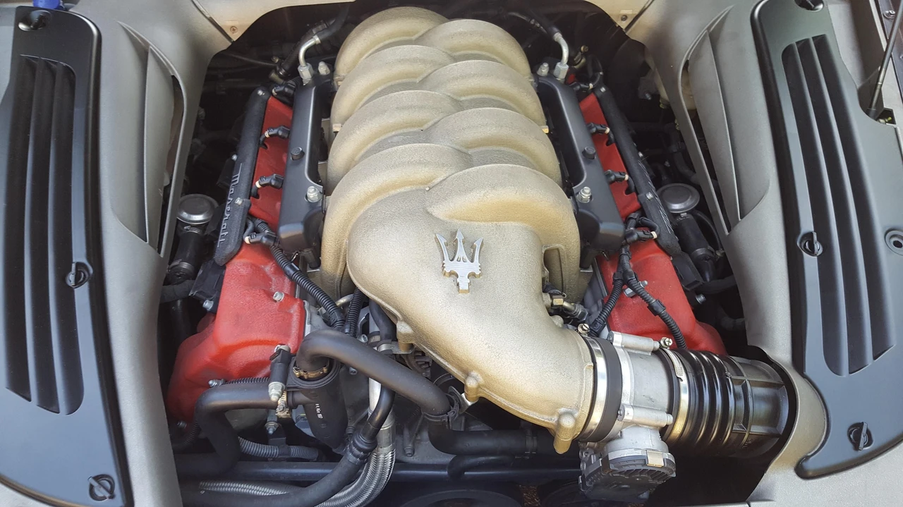 4200 Maserati Spyder - Image 9 of 20