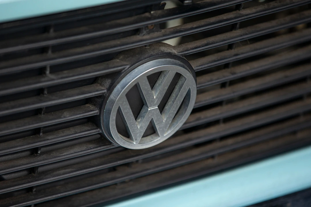 Volkswagen Split-Window Bus - Image 16 of 31