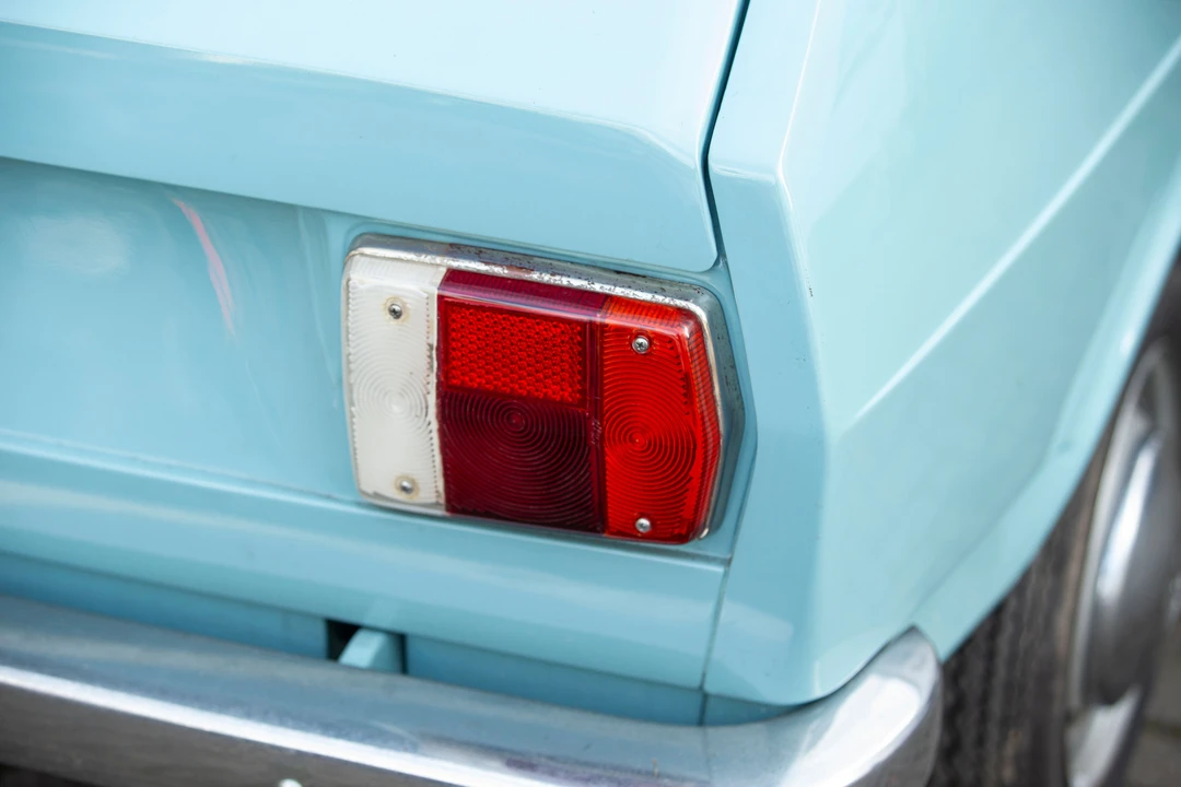 Volkswagen Split-Window Bus - Image 13 of 31