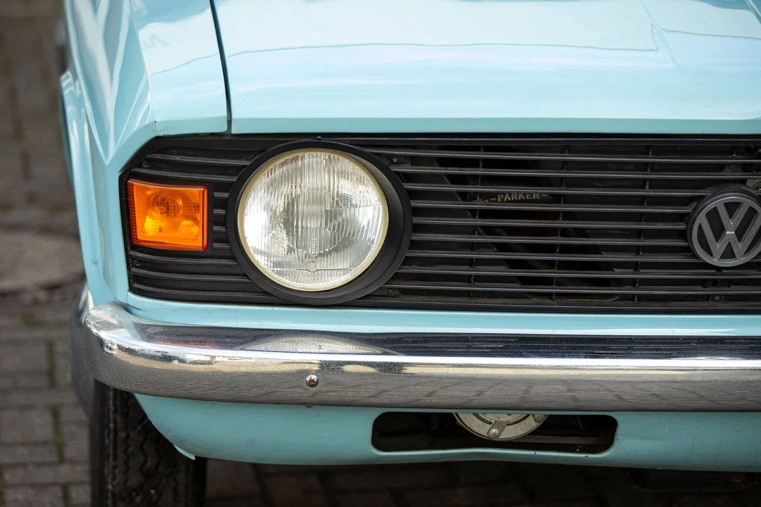 Volkswagen Split-Window Bus - Image 15 of 31