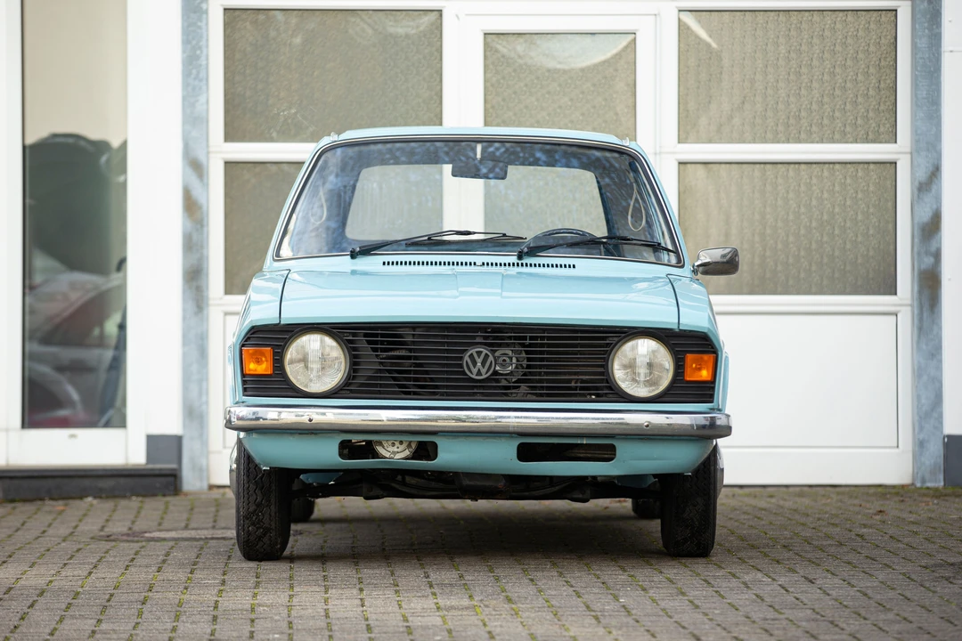Volkswagen Split-Window Bus - Image 2 of 31