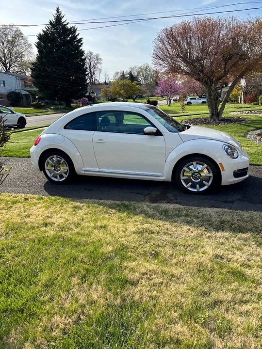 2013 Volkswagen A5 Beetle - Image 10 of 17