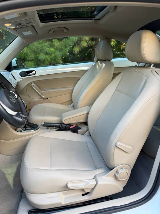 2014 Volkswagen A5 Beetle - Image 9 of 18
