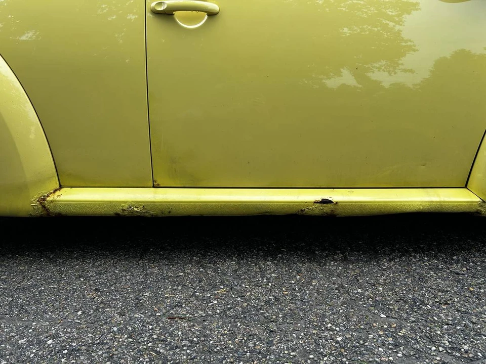 2008 Volkswagen New Beetle - Image 9 of 15