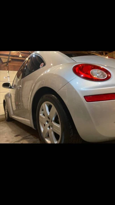 2006 Volkswagen New Beetle - Image 16 of 19