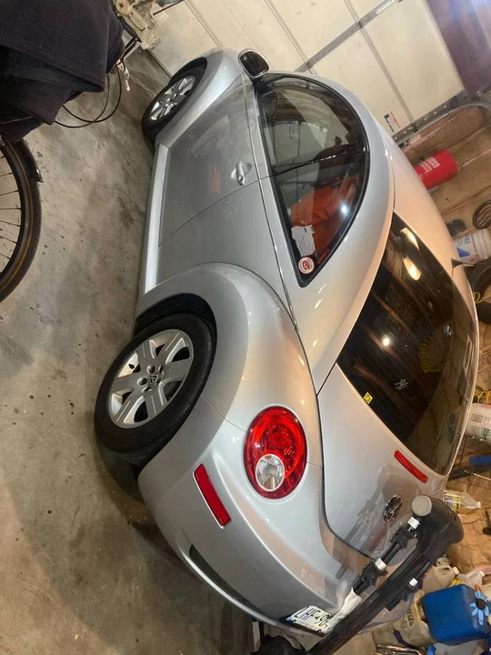 2006 Volkswagen New Beetle - Image 13 of 19
