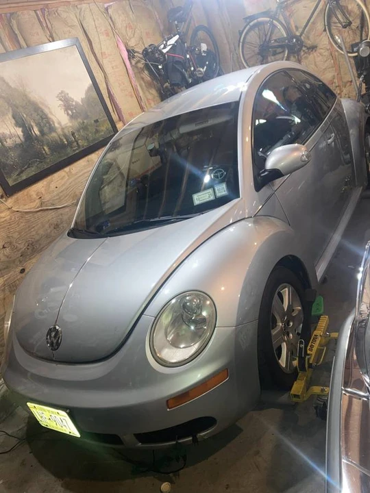 2006 Volkswagen New Beetle - Image 6 of 19