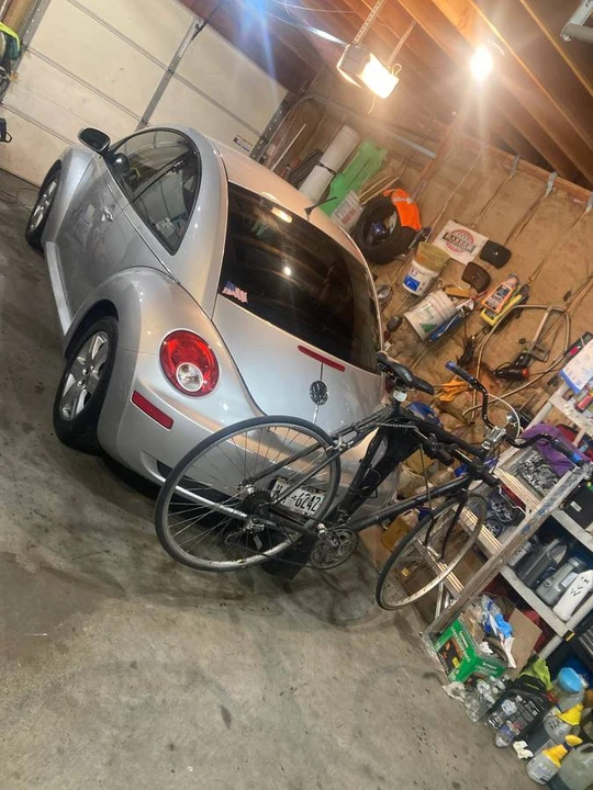 2006 Volkswagen New Beetle - Image 2 of 19