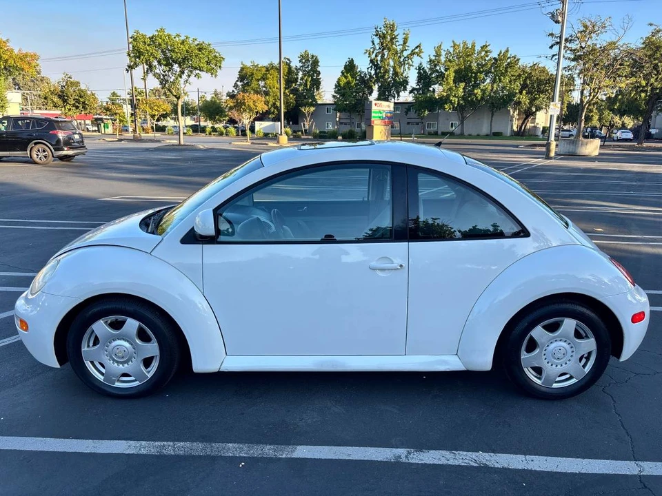 1998 Volkswagen New Beetle - Image 8 of 20