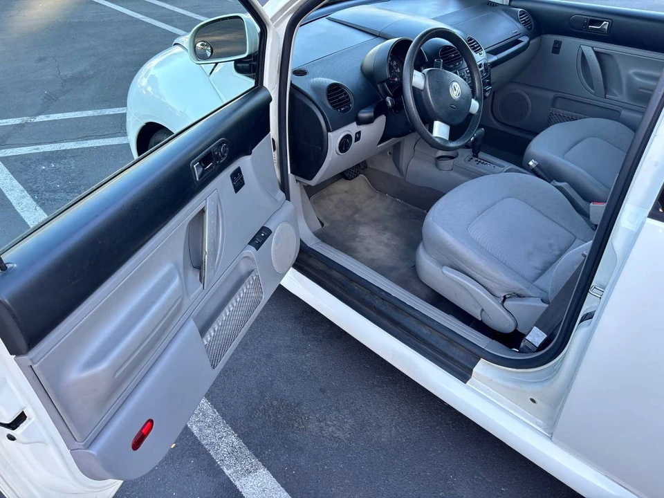 1998 Volkswagen New Beetle - Image 11 of 20