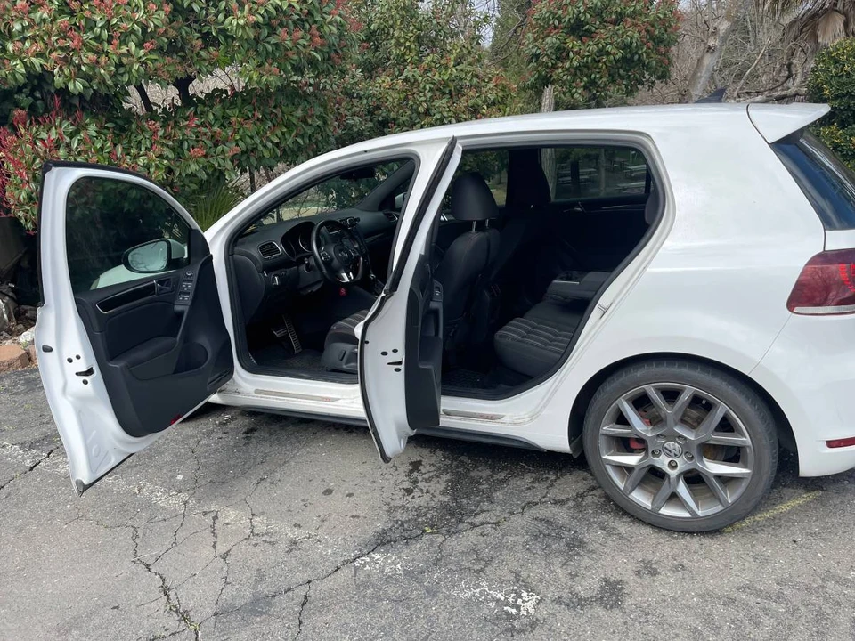 2013 Volkswagen GTI Mk6 - Image 3 of 8