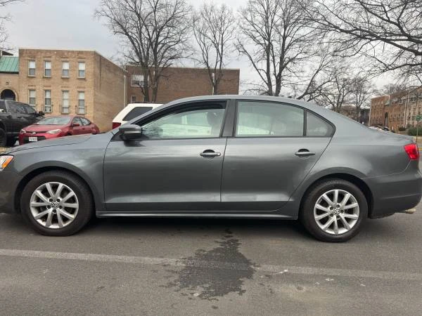 2011 Volkswagen A6 Jetta - Image 2 of 15