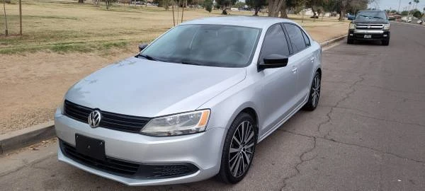 2014 Volkswagen A6 Jetta - Image 8 of 12