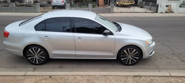 2014 Volkswagen A6 Jetta - Image 5 of 12