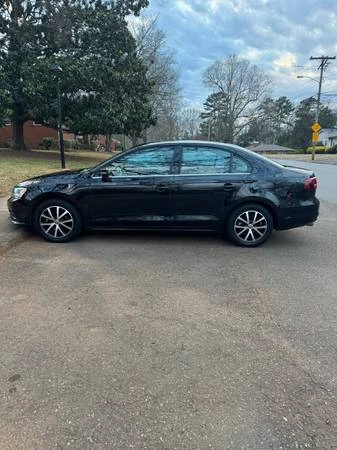Volkswagen Jetta - Image 3 of 12