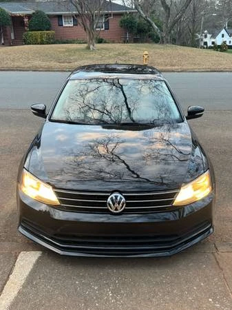 Volkswagen Jetta - Image 2 of 12