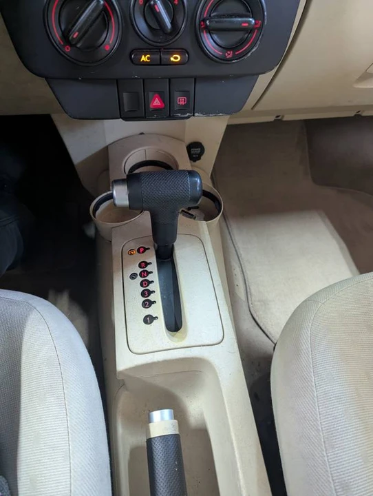 1998 Volkswagen New Beetle - Image 10 of 17