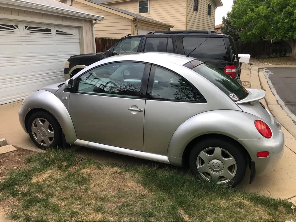 Volkswagen New Beetle - Image 4 of 10