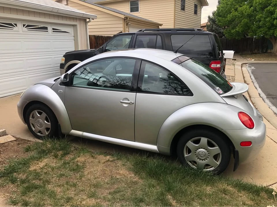 Volkswagen New Beetle - Image 5 of 10