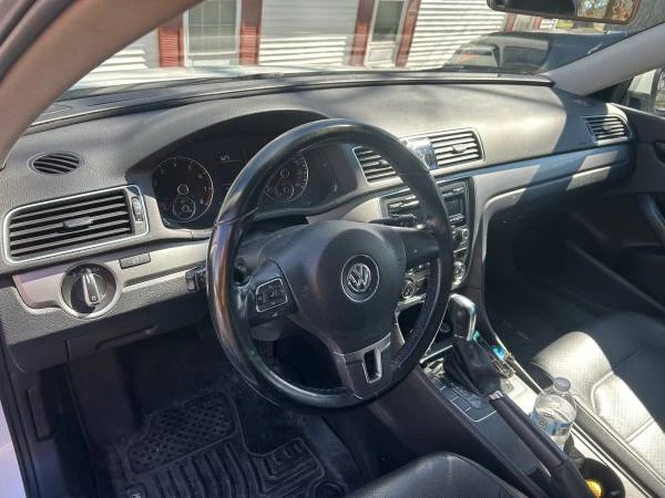 Volkswagen Passat - Image 5 of 6