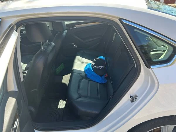 Volkswagen Passat - Image 6 of 6