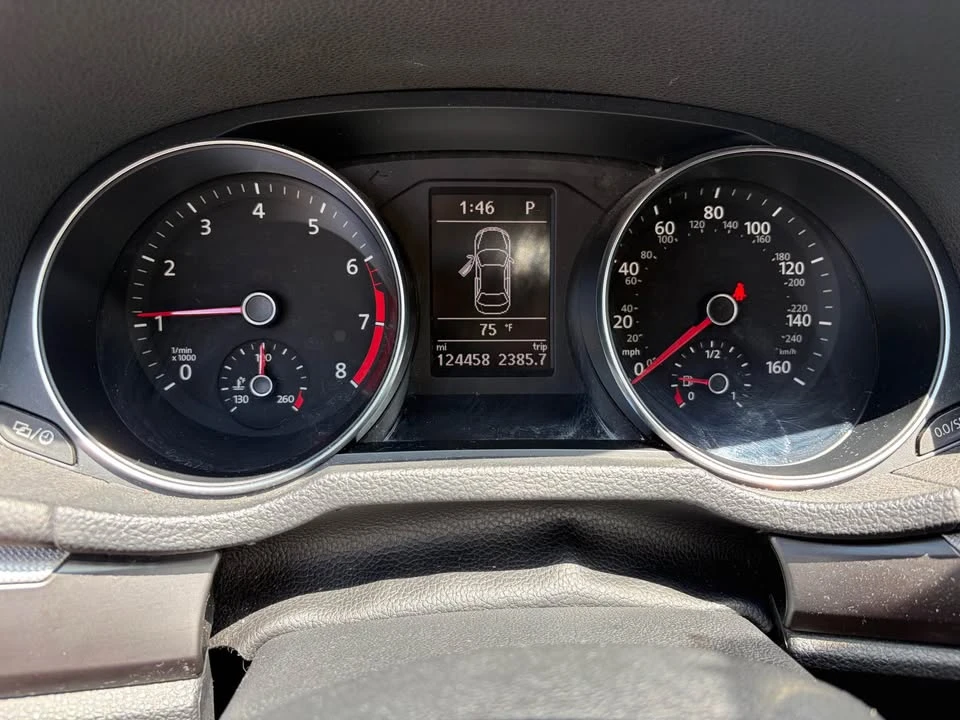 Volkswagen Passat - Image 7 of 9