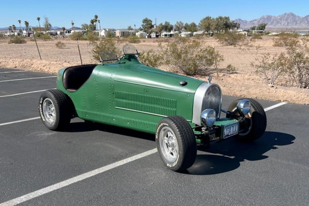 Bugatti - Image 1 of 31