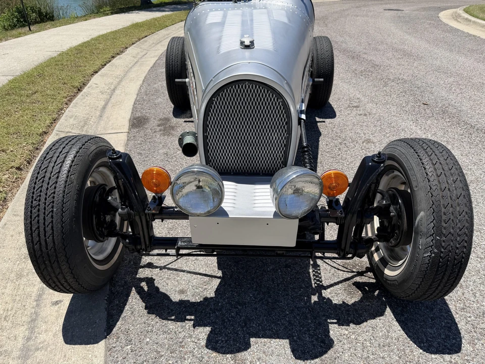 Bugatti - Image 24 of 31