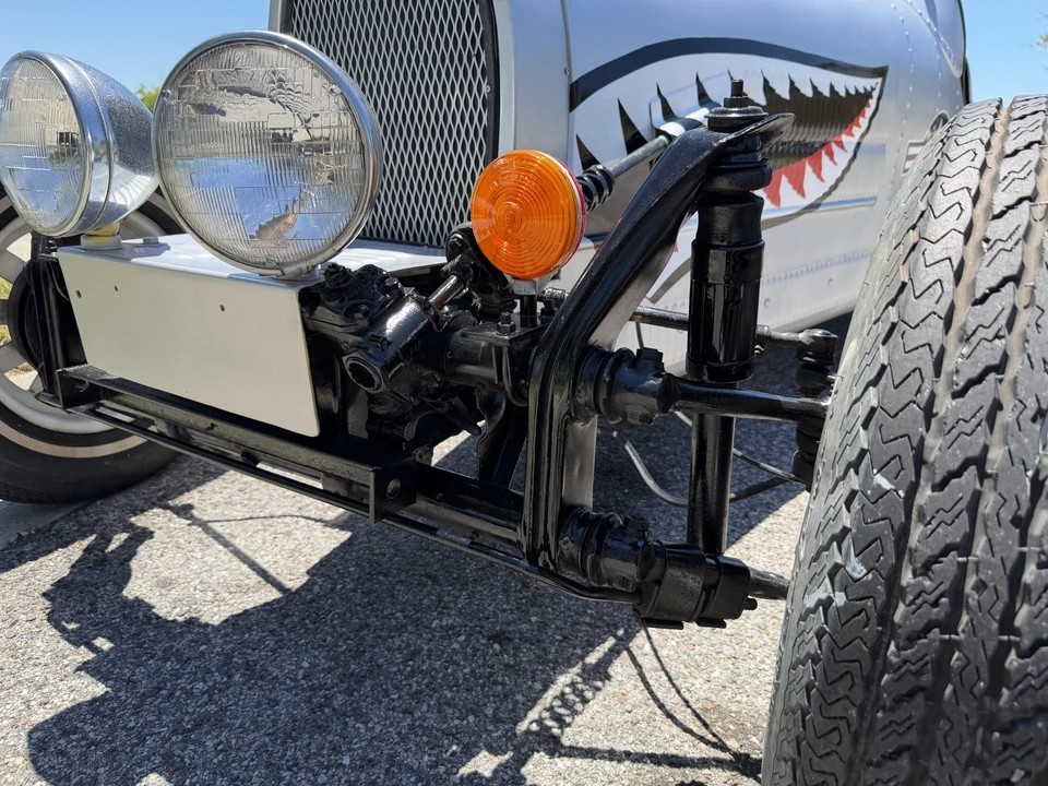 Bugatti - Image 23 of 31