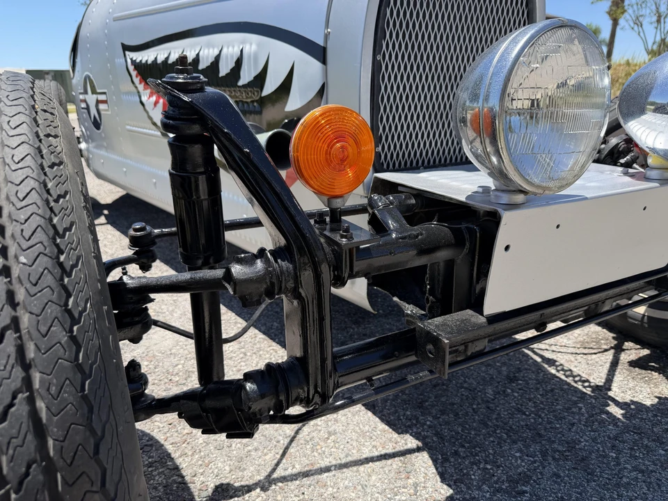 Bugatti - Image 28 of 31