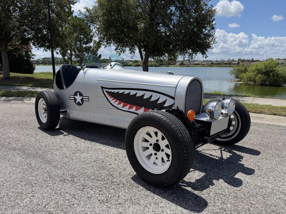 Bugatti - Image 4 of 31