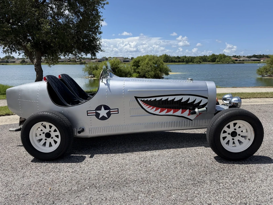 Bugatti - Image 7 of 31