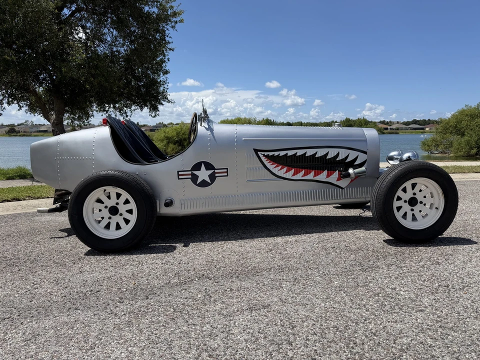 Bugatti - Image 5 of 31